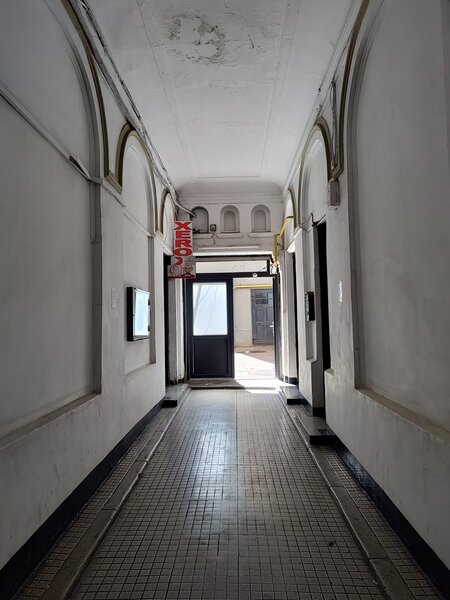 M. Kogalniceanu ap. 2 cam. langa Facultatea de Drept pentru locuit/ birouri